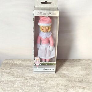 Martha Mantel Pink and White Ornament New in Box 6”